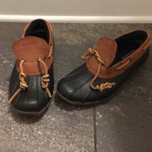 Sperry 6M duck shoes